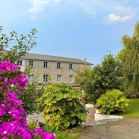 Hotel Amadora - Admite Mascotas バレイロス エクステリア 写真